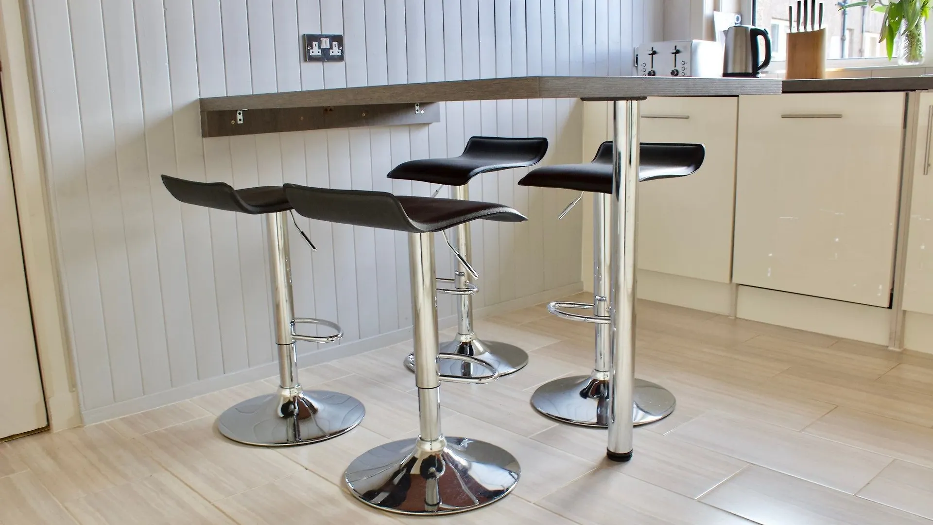 2 Bedroom Flat In Leafy Morningside Edinburgh Appartement